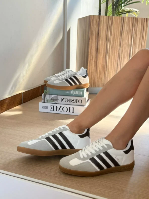 Tênis Feminino Adidas Gazelle Estiloso Casual Confortável - Imagem 4