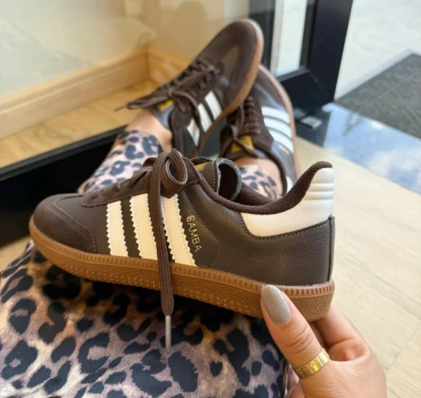 Tênis Feminino Adidas Samba Marrom - Imagem 3